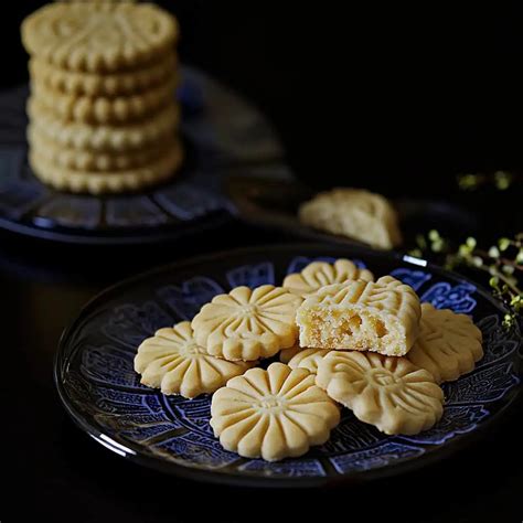 How to Make Uraro Cookies and Panderos.